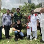 आषाढ़ी दूज पर मिनी रणूजा में ‘ग्रीनमैन’ विरल देसाई ने किया भव्य पौधारोपण व पौधा वितरण
