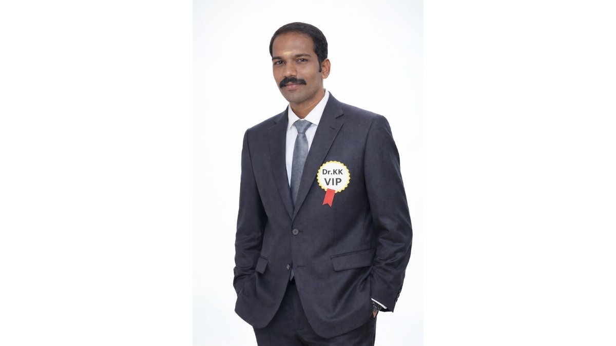 Dr. Karthikeyan: A Visionary Leader Shaping Stress-Free Learning and Transformational Leadership -PNN