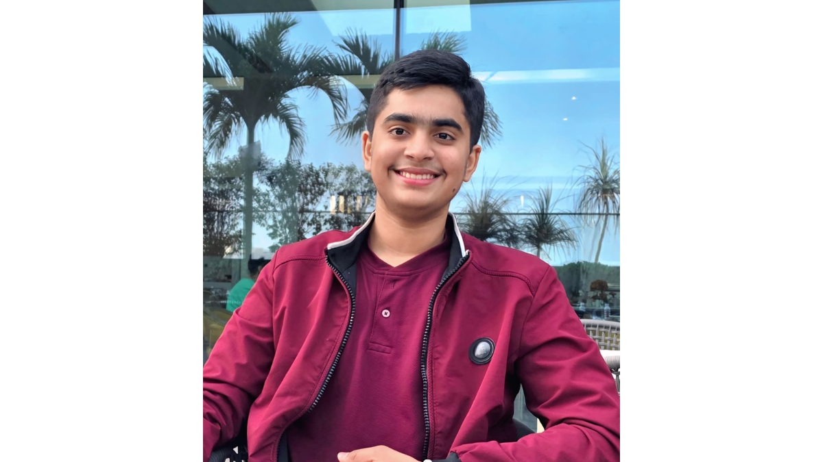 Ahmedabad’s Krishiv Achyut Dani Becomes CBSE India Topper with 499/500 Marks in Class XII After Re-evaluation, Achieves Feat Through Self-Study