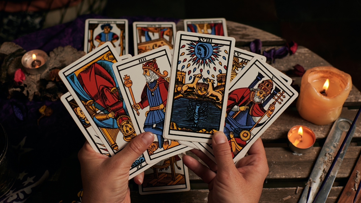 Beyond Predictions: How Tarot Is Becoming a Tool for Self-Reflection, Confidence and Everyday Decision-Making